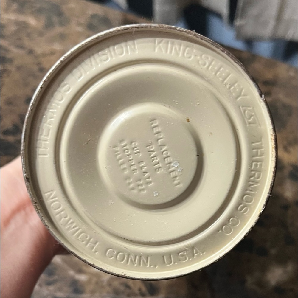 1980s Dunkin Donuts Thermos - Picture 4 of 7